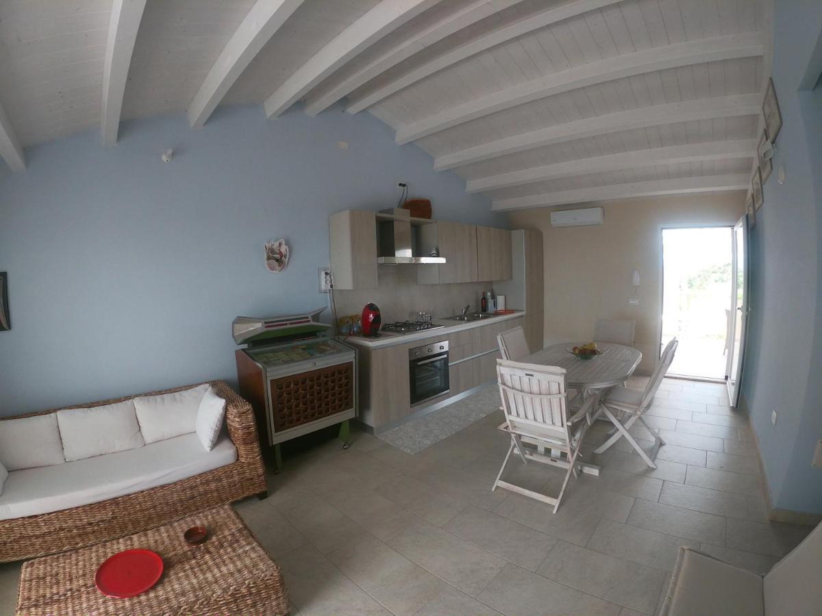 Fronte Mare S'Arena Scoada Apartment Putzu Idu Ngoại thất bức ảnh