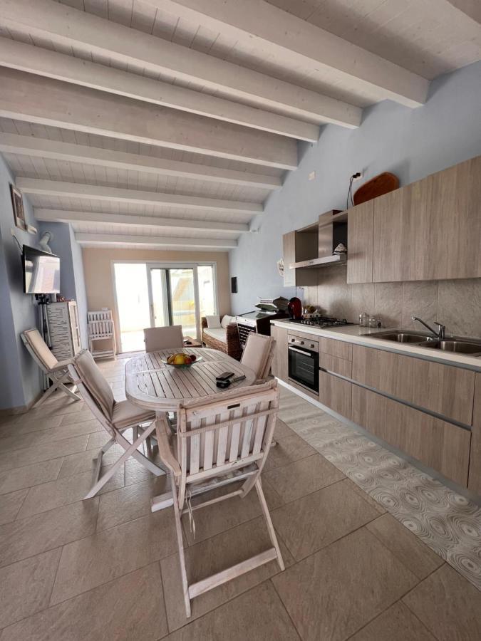 Fronte Mare S'Arena Scoada Apartment Putzu Idu Ngoại thất bức ảnh